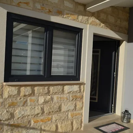 House Toni Tatil Evi *